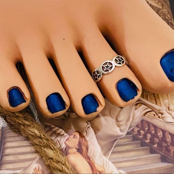 Stars Sterling Silver Toe Ring Band - Picture 2 of 4